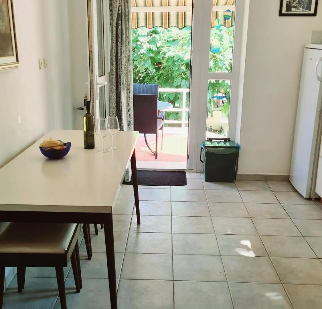Apartment Apartmani Natasa Vantacici Croatia